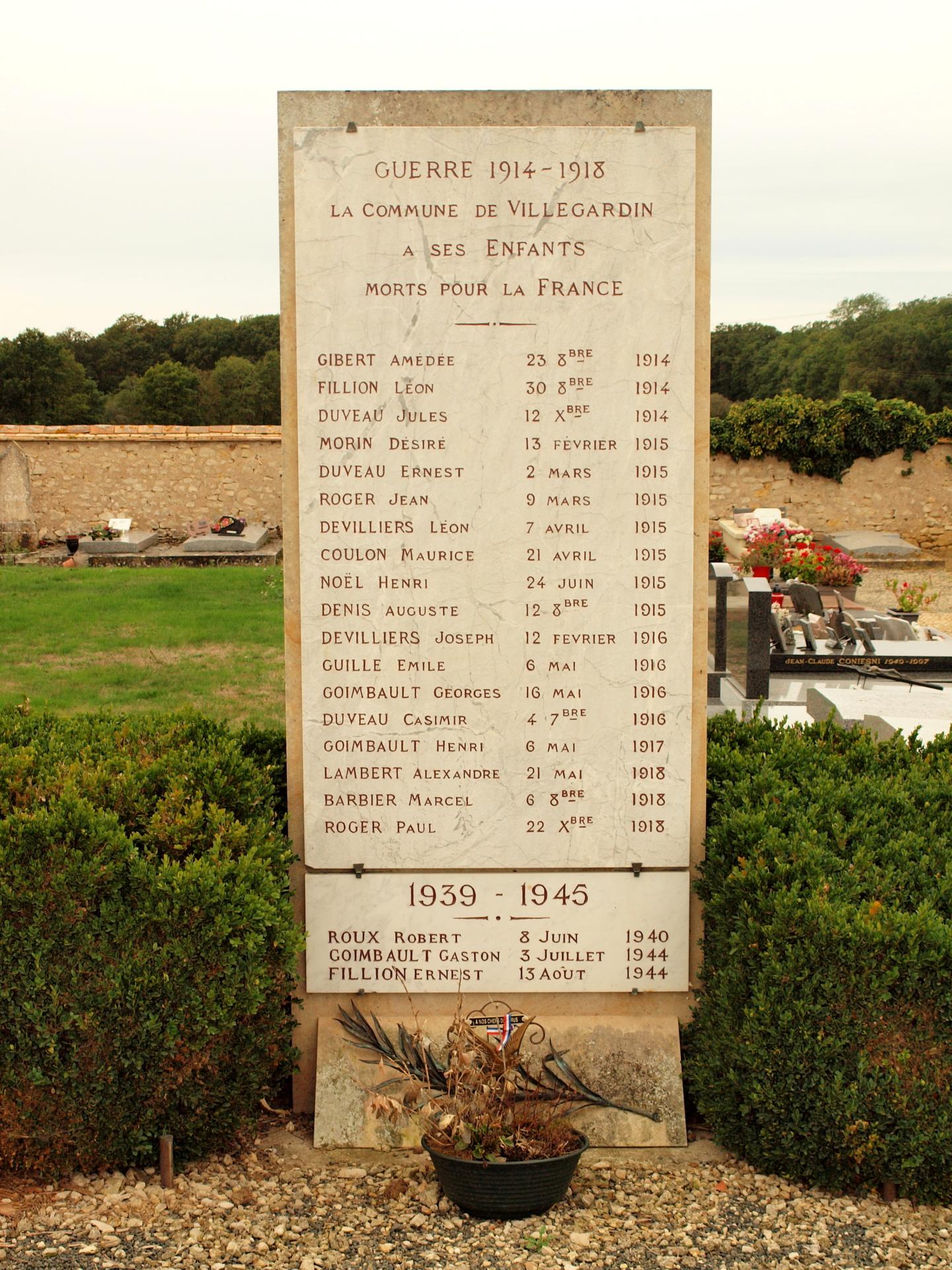 Monument aux morts de Villegardin
